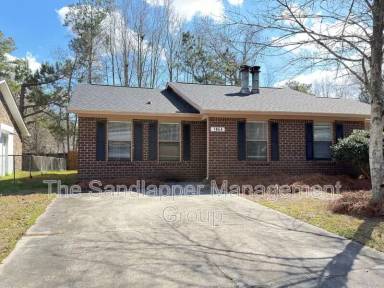 Main picture of 186 Dorchester Manor Blvd