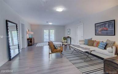 Main picture of 5500 SW 80th St