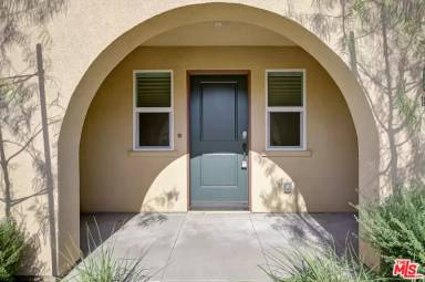 Main picture of 681 S District Way