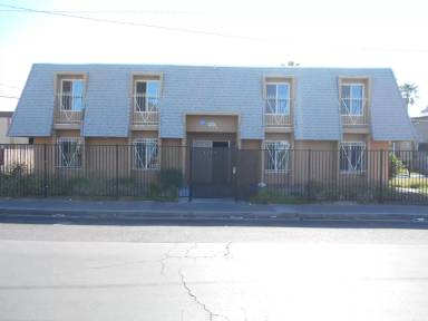 Main picture of 3520 Cambridge St