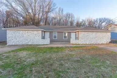 Main picture of 57 Carolane Dr