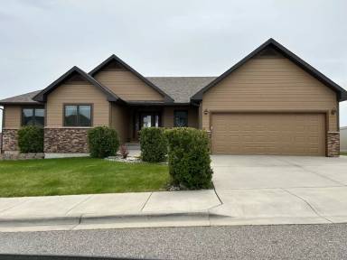 Main picture of 6304 Golden Eagle Way