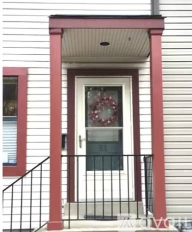 Main picture of 51 S 17th St
