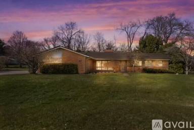 Main picture of 5799 Blandford Ct