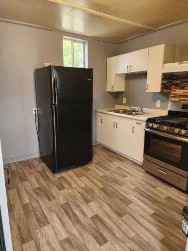 Main picture of 115 N Walnut St