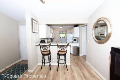 Main picture of 10014 NE 127th Pl