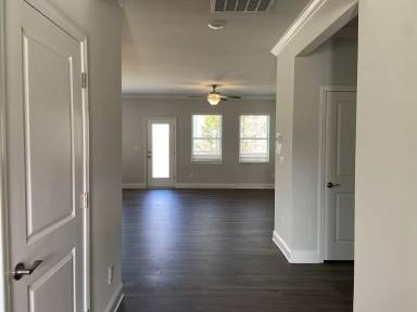 Main picture of 4921 Helmsworth Dr