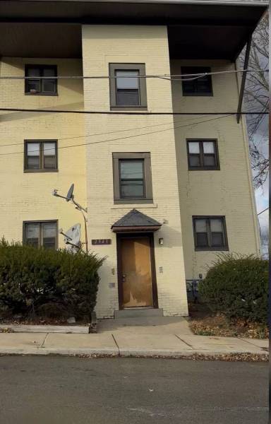 Main picture of 2943 Bedford Ave