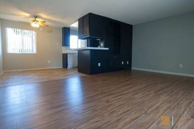 Main picture of 414 S Lincoln Ave