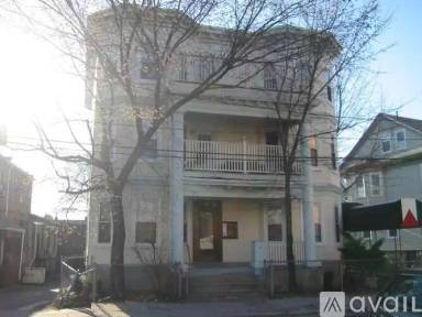 Main picture of 59 Linden St
