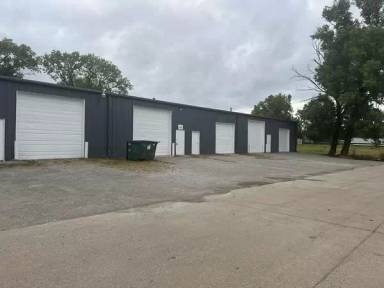 Main picture of 115 NW Adeline Ave