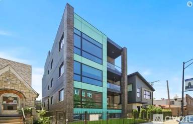 Main picture of 2145 W Augusta Blvd