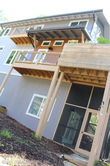 Main picture of 24 Sand Hill Rd