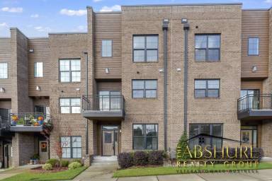 Main picture of 284 Spring Ave