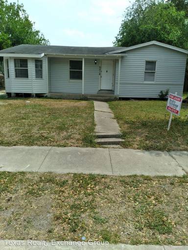 Main picture of 5018 Moravian Dr