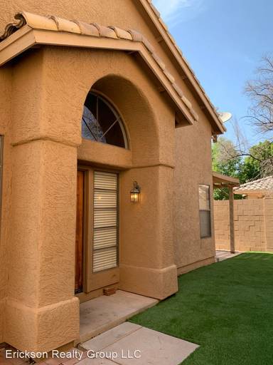 Main picture of 5918 W Drake Ct