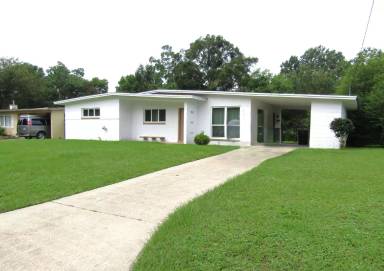 Main picture of 71 Stetson Rd