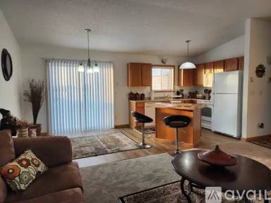 Main picture of 3125 32nd St S