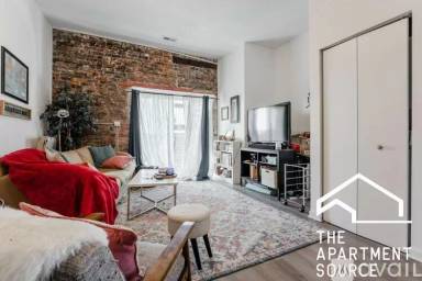 Main picture of 2022 S Throop St