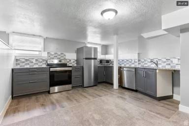 Main picture of 775 23rd St