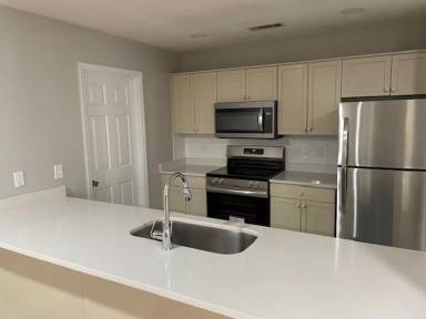 Main picture of 2120 Henderson Dr