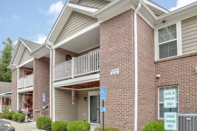 Main picture of 250 Town Br
