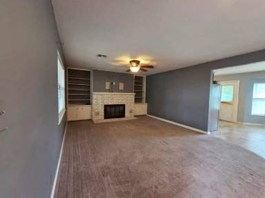 Main picture of 112 Broadmoor Dr