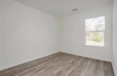Main picture of 1123 N 13th St