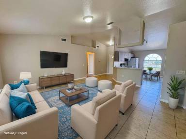 Main picture of 609 Tamarin Ln