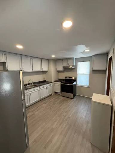 Main picture of 1365 Capouse Ave