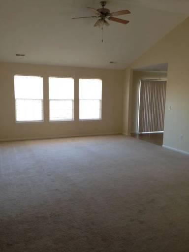 Main picture of 15911 Tamarack Ln
