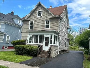 Main picture of 302 Brooks Ave