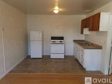Main picture of 140 Chism St