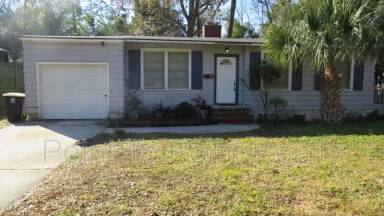 Main picture of 4566 Plymouth St
