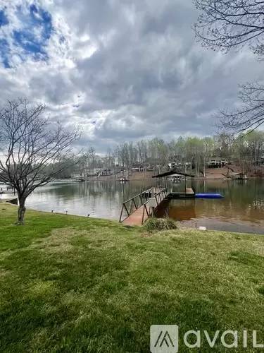 Main picture of 9060 Crystal Ln