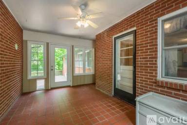 Main picture of 5901 Ridgewood Rd