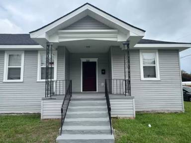Main picture of 790 Eve St