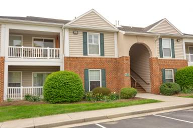 Main picture of 305 N Knollwood Dr