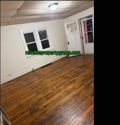 Main picture of 610-612 W 3rd St