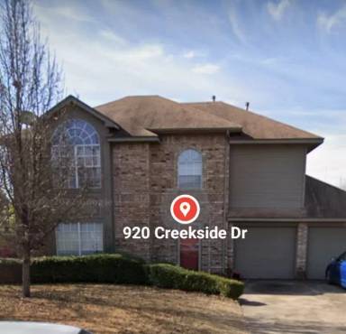 Main picture of 920 Creekside Dr