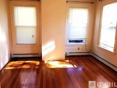 Main picture of 62 Prescott St
