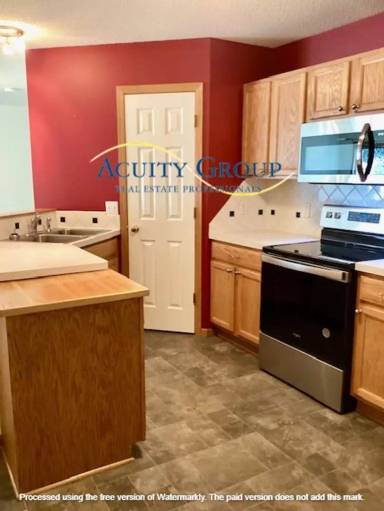 Main picture of 16055 71st St NE
