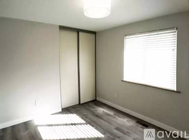 Main picture of 7665 N Burrage Ave
