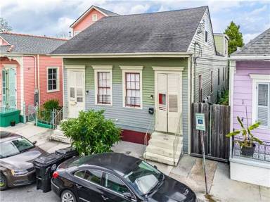 Main picture of 2623 N Rampart St