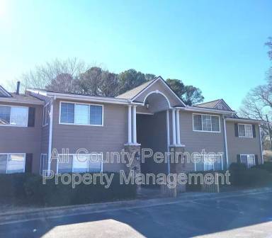 Main picture of Carlyle Woods