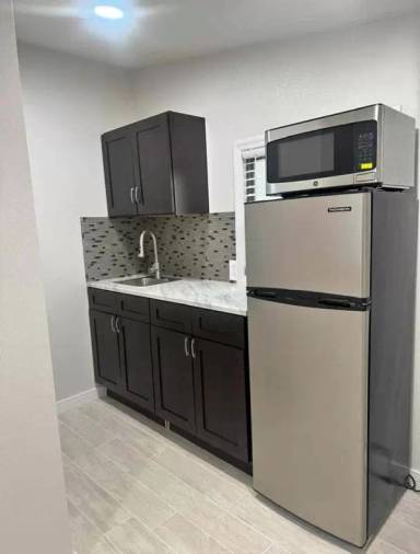 Main picture of 5042 Silver Hill Ct
