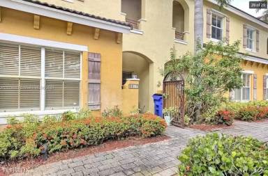 Main picture of 3331 Merrick Ln