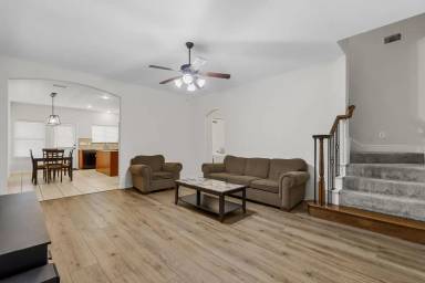 Main picture of 5617 Thunder Bay Dr