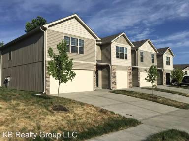 Main picture of 1405 NE Mary Ct