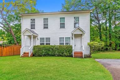 Main picture of 2104 W Knox St